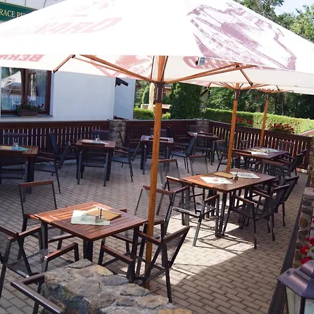 Restaurace Na Poste 3* Strašice