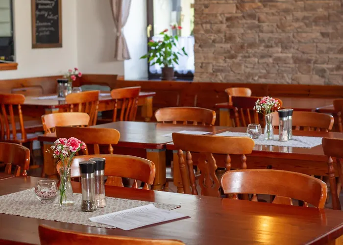 Restaurace Na Poště 3*